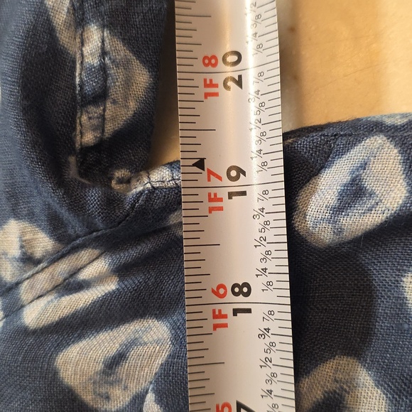 Tommy Bahama Shibori Linen Baja Hoodie, Blue White, Size Medium - Picture 11 of 12